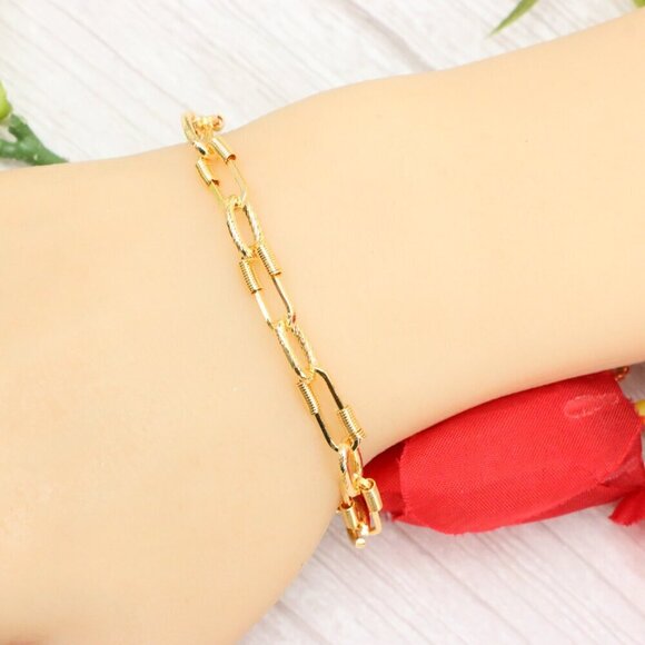 "Trendy Handmade Bracelet – A Thoughtful Gift for Girls & Women | UNVRC1590 - Picture 10 of 10